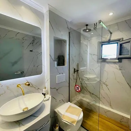 Allea And 2* Торони